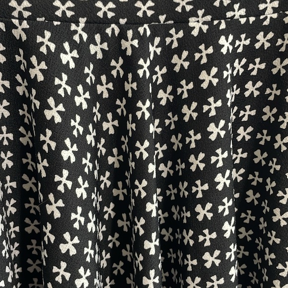 Printed Skirt - Picture 2 of 3